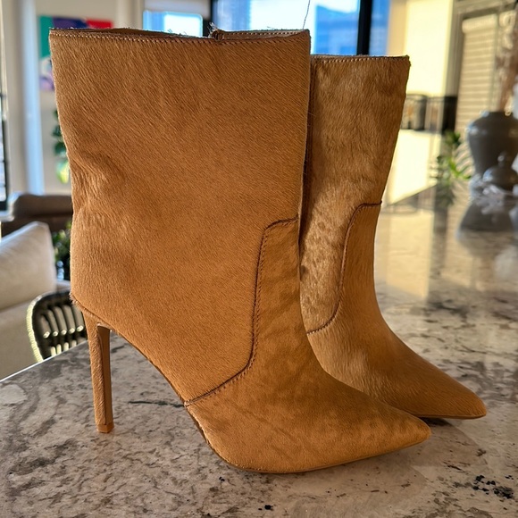 Shoes - Cowhide boots